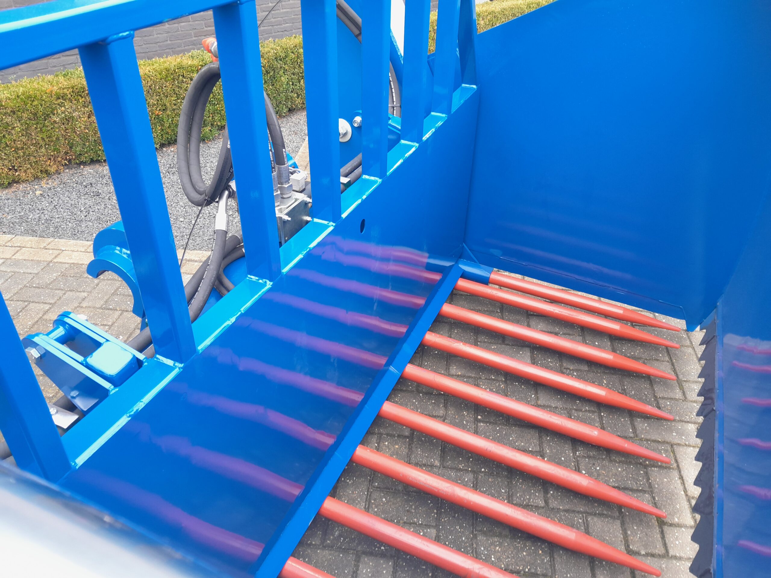 AP NR 2400 med hydraulisk avskyver